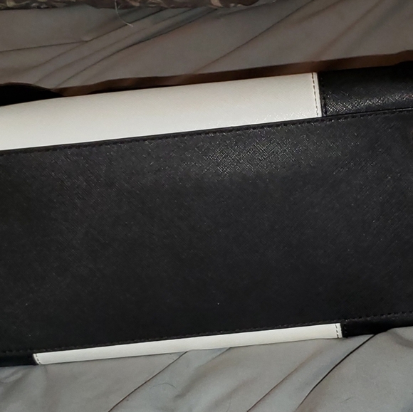 💥SOLD💥 Michael Kors Selma Bag & Waller - Picture 8 of 14